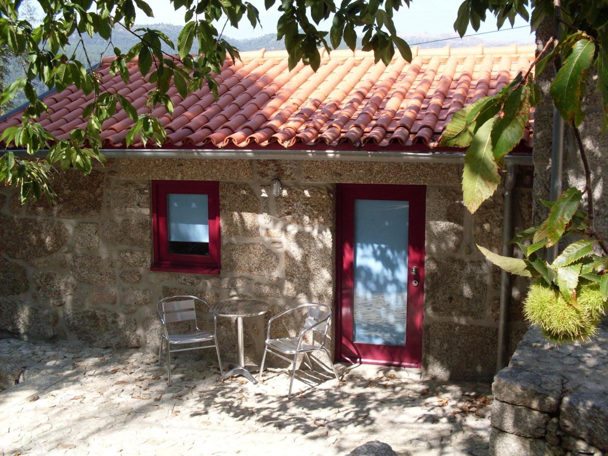 Гостевой дом Aldeia Turistica De Louredo Виейра-ду-Минью Экстерьер фото
